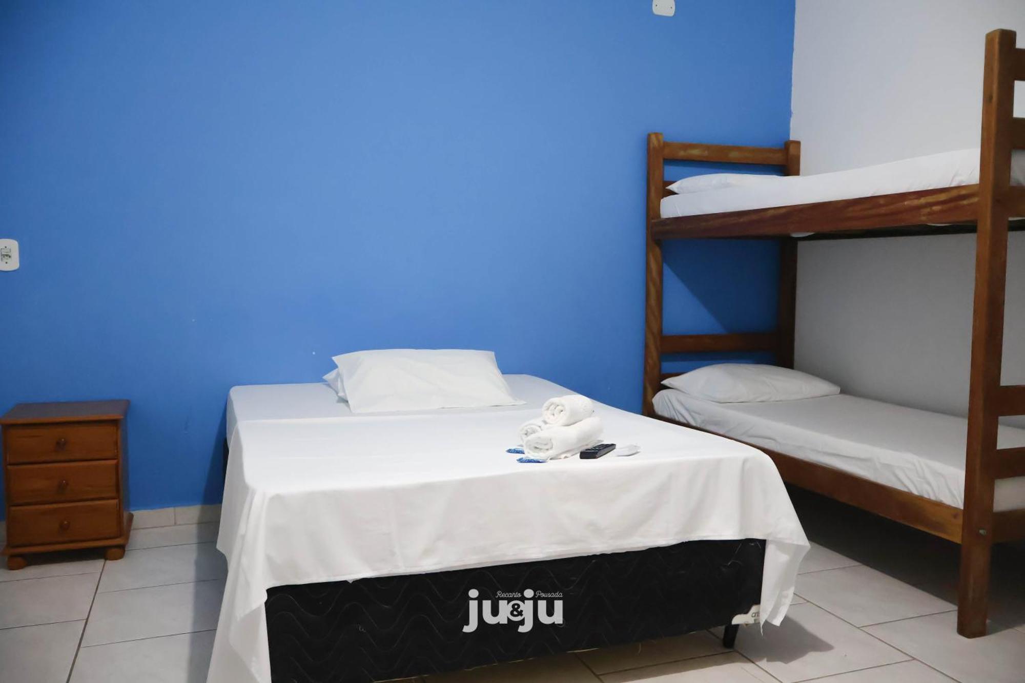 Pousada Ju&Ju A 400 Mts Da Praia Pontal do Parana Ngoại thất bức ảnh